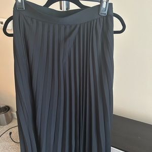 Never worn, elastic waist band.